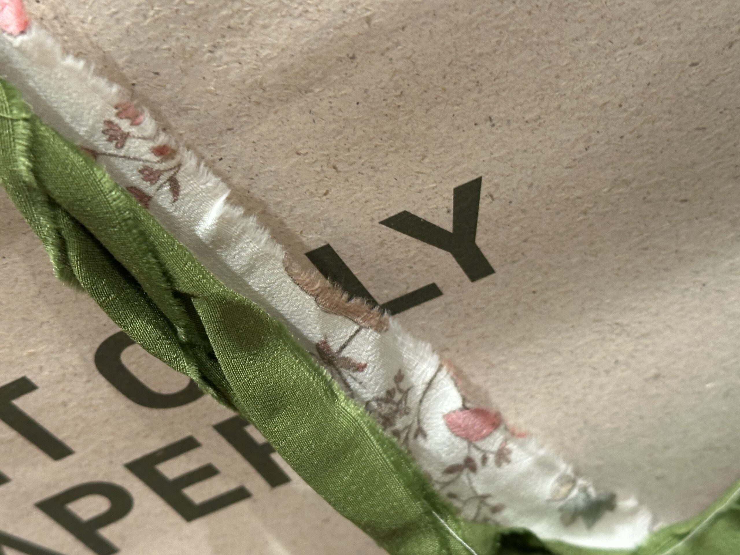 papier herbe recyclé -ruban recyclé - pour emballages ruban multicolor et papier recyclé